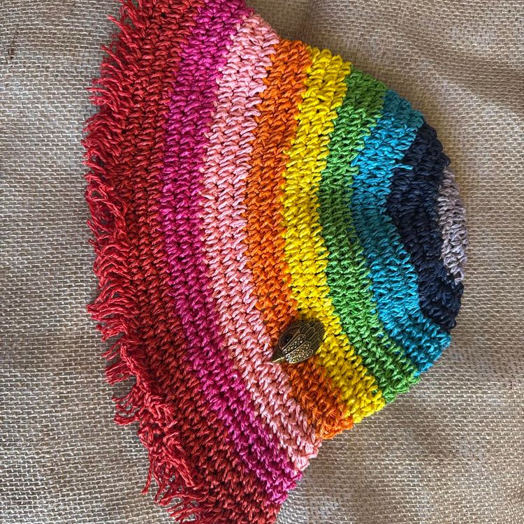 Crocheted Rainbow Beanie Hat obraz 1